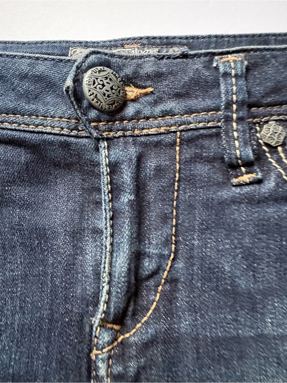 Silver Jeans Co. Emma Dark Wash Denim Mini Skirt Y2K Contrast Stitching, Sz 27 - Picture 2 of 13